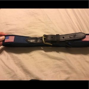 NWOT Vineyard Vines American Flag Size 28